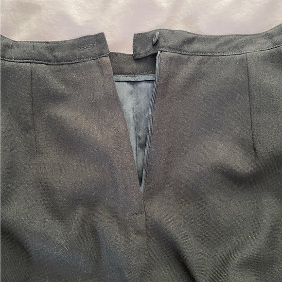 Ladies Black Skirt - Picture 3 of 6